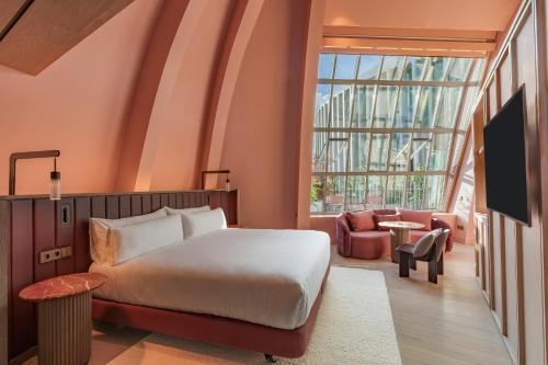 Hotel Palacio Bellas Artes San Sebastian, Curio Collection by Hilton