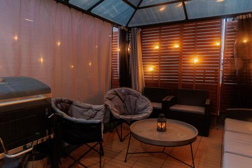 Ikebukuro East, 130m2, super large space, bungalow, four-story detached house