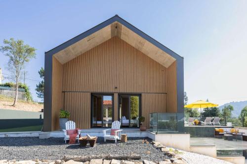 Agra Country House with Pool by Portugal Active