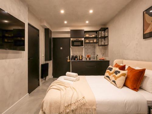 UrbanFlat 11 - Grand Studio Pereire Wagram - Champs-Elysees