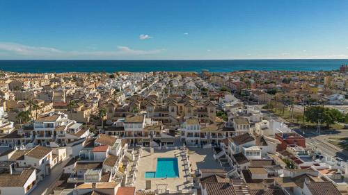 Peaceful 1BR Apt 10min Beach Pool & Workspace
