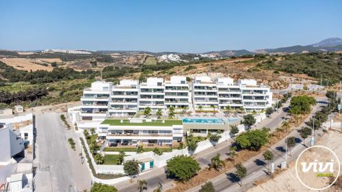 ViVi Homes - Casa Solara - Pool - Gym - Terrace