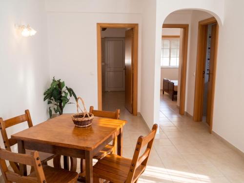 Charming Apartment in Albufeira, 60 m², Mountain View