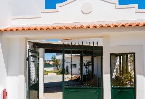 Welcoming apartment in Albufeira 60 m² with shared pool