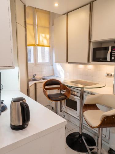 Appartement cosy à Paris (Trocadéro) - 60 m² - Parking