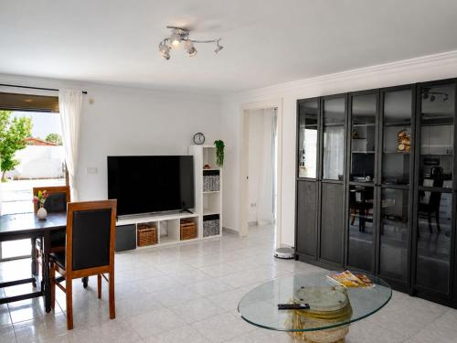 Townhouse with shared pool
