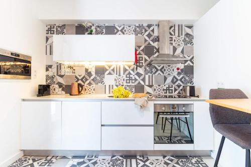 Wonderful Flat in Bonfim by LovelyStay