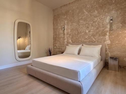 Helios Retreat - Homkeey Apartments