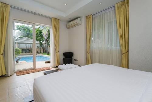 Gallery image of Luxury Pool Villa 3BR 6-8 persons in Nong Prue