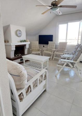 Spacious and bright fantastic duplex in Torrevieja