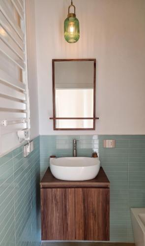 Stay Navigli - Checkin 9-00 - Checkout 19-00