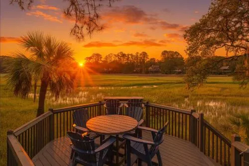 Marshview Sea Pines Treehouse Walk to HarbourTown photo 1
