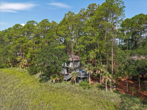 Marshview Sea Pines Treehouse Walk to HarbourTown photo 27