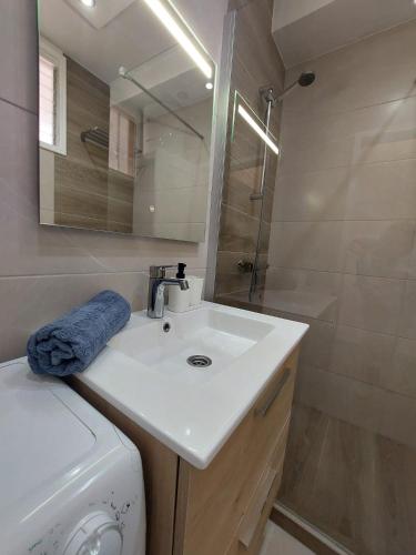 Cozy Apartment, heated pool