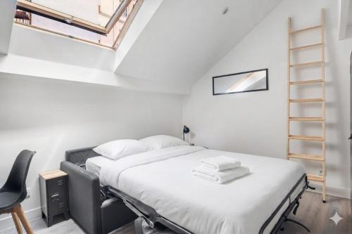 Cozy Studio - Eiffel Tower