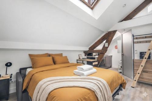Studio moderne - Eiffel Tower