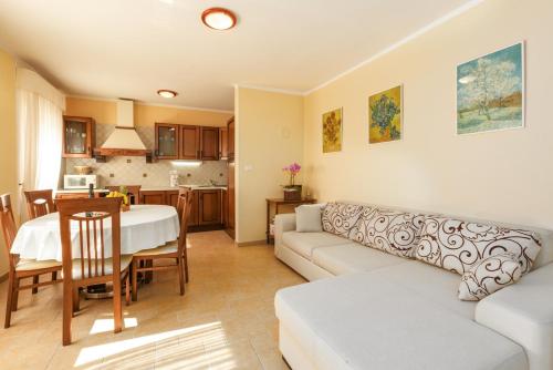 Family friendly house with a swimming pool Umag - 27226
