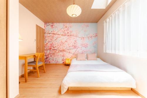 Akari Fukuoka Nishijin free parking 2showers 2toilets