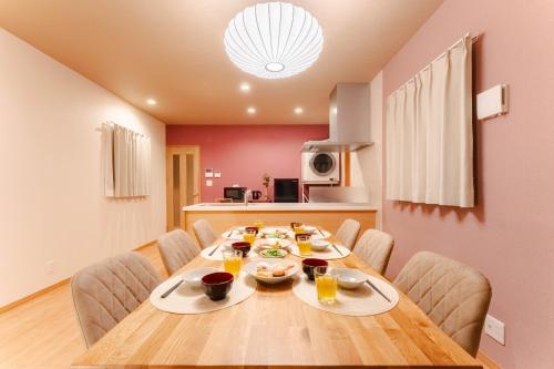 Akari Fukuoka Nishijin free parking 2showers 2toilets