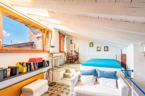 Antica Torre with Garden in Carona - Happy Rentals