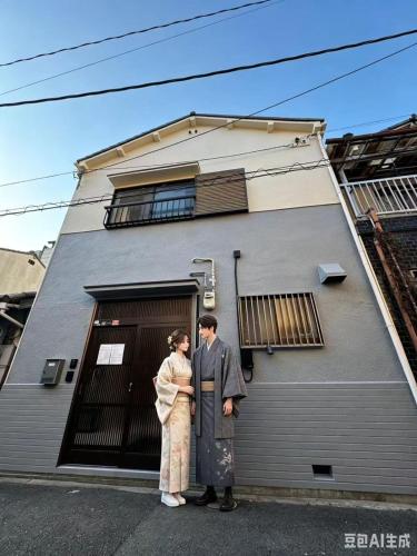 長安 guesthouse完全貸切一軒家 3LDK3 トイレ 2 浴室和室完備地下鉄徒歩 3 分 京橋経由心斎橋関空直通