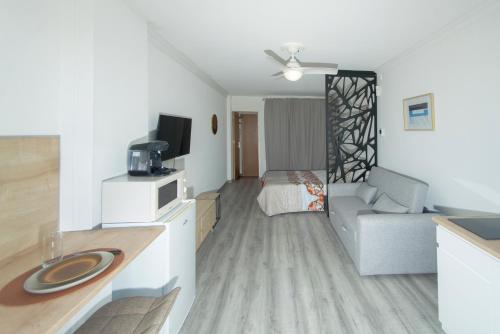 WELCS ESTUDIO 405 EMP con piscina comunitaria
