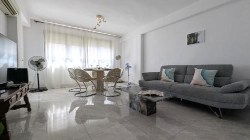 CALANYAS Sea View Apartment