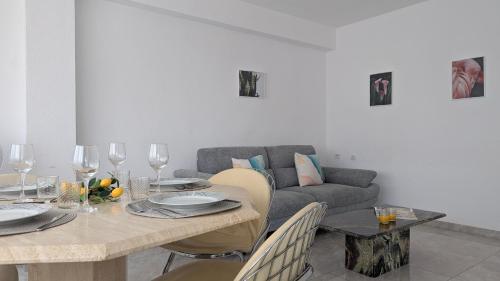 CALANYAS Sea View Apartment