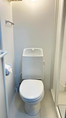 One Room Apartment 207 Hirai 2, 2 minutes walking from train station, 2 people use
