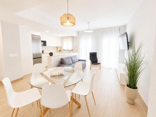 Apartamento la Bodega con piscina