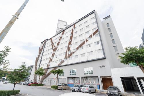 an exterior view of a building at Kingston Hotel 22 - Cheras, Kuala Lumpur in Kuala Lumpur