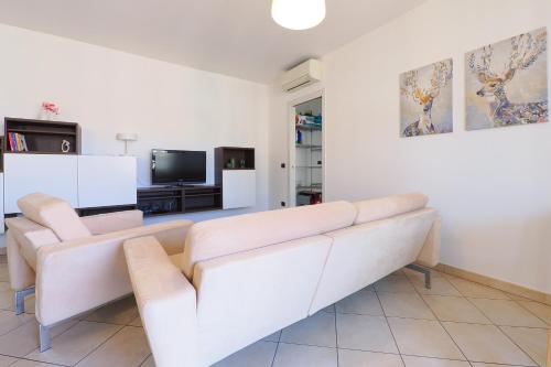 M4 Linate Modern Flat Terrace & Parking