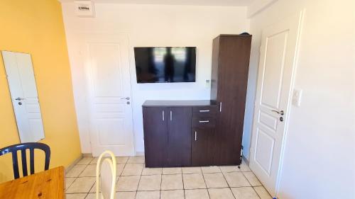 Studio charmant avec balcon à Hyères - 20 m² - Vue sur jardin