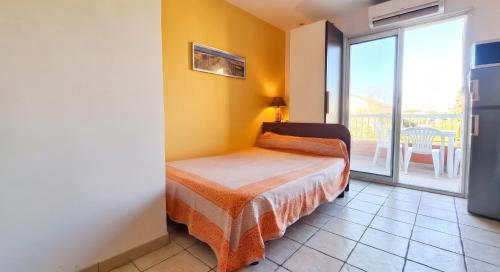 Studio charmant avec balcon à Hyères - 20 m² - Vue sur jardin