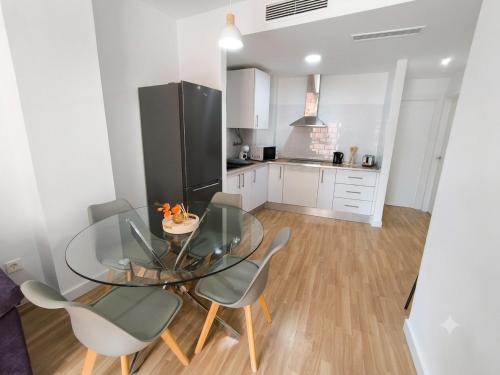 B-B Apartment 10min walk to the beach