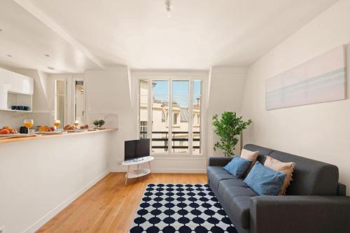 BnBNova - Eiffel Tower & Champ de Mars - Sleeps 4