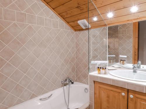 Bel appartement duplex pour 8, proche pistes à Chamonix avec wifi et parking