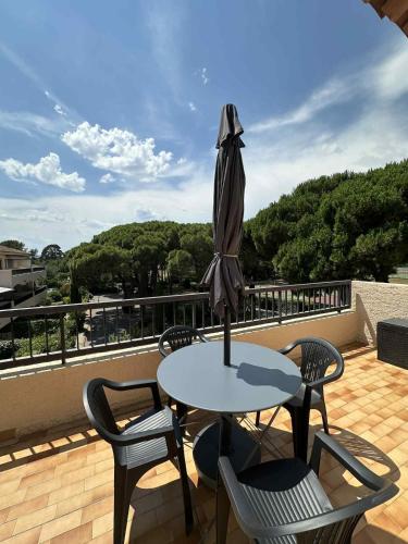 Mezzanine studio - golf & sea