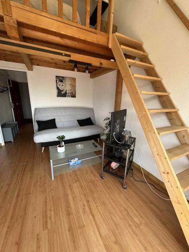 Mezzanine studio - golf & sea