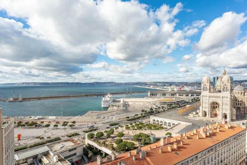 Studio vue imprenable sur la mer proche Vieux-Port