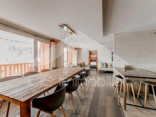 Appartement 6 pièces rénové pour 10, centre Méribel, proche pistes, avec Wifi - FR-1-411-8