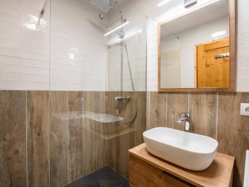 Grand appartement 6 pièces, 9 pers, à 800m centre de Morzine, WiFi, parking