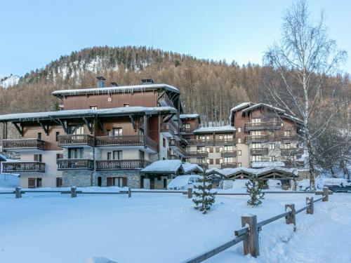 Appartement coquet avec WiFi, proche pistes et navette