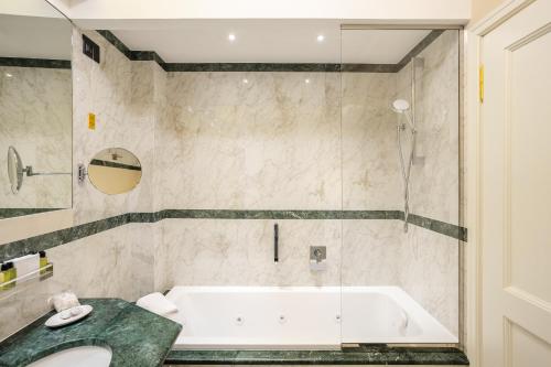 Art Hotel Commercianti photo 181