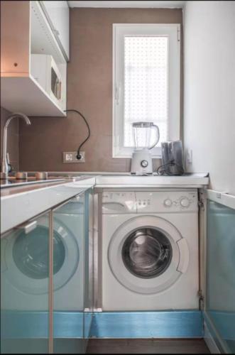 Home2Book Bright Apartment in Seville