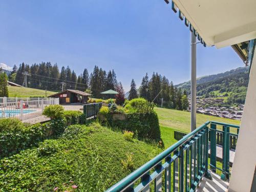 Appartement cosy aux pieds des pistes avec piscine et tennis, proche du centre des Gets