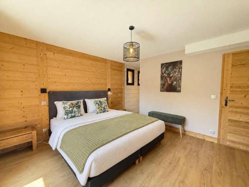 Appartement lumineux, chalet rénové, centre Les Gets, 6 pers, proche pistes, parking
