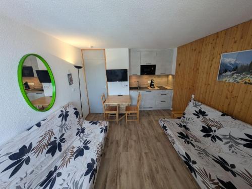 Studio rénové Plagne Village, pied des pistes, 2-3 pers.