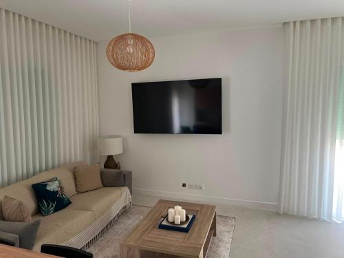 appartement de luxe à 5 minutes de la promenade des anglais, vu sur mer , proche de toutes les commodités