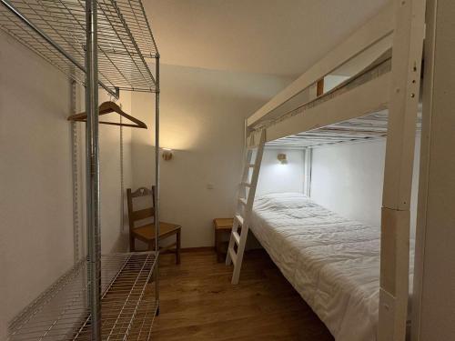 Appartement charmant avec piscine, sauna, et accès skis aux pieds - 6 personnes, Les Orres 1800 - FR-1-322-446